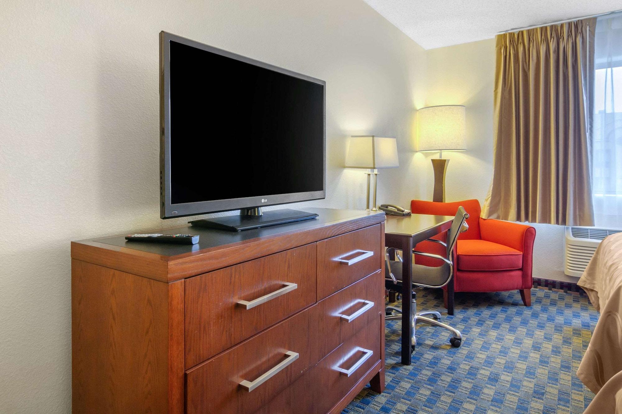 Quality Inn & Suites Lakewood - Denver Southwest Zewnętrze zdjęcie