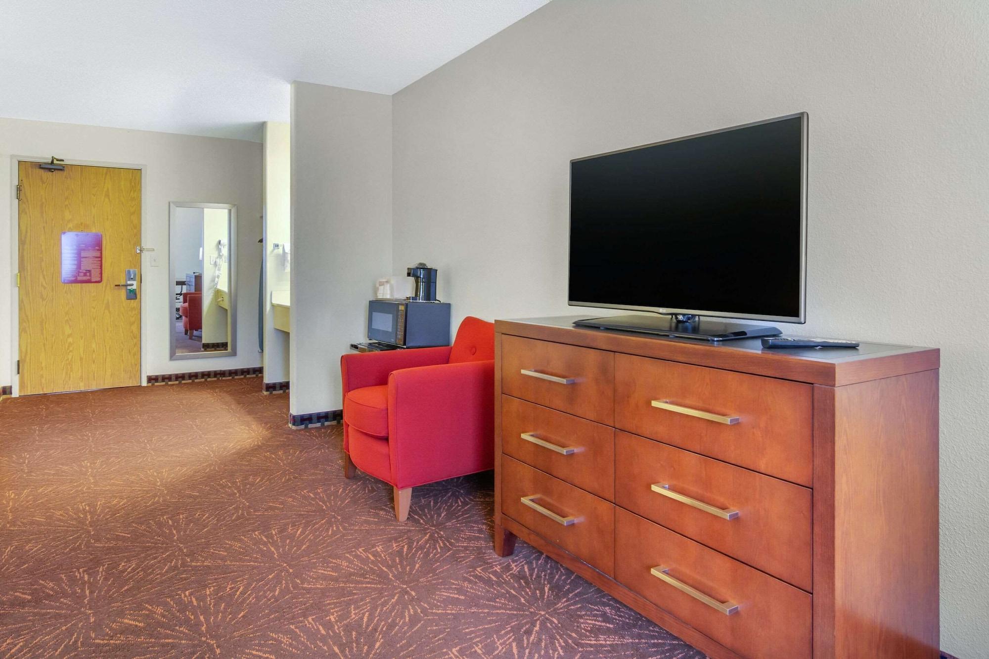 Quality Inn & Suites Lakewood - Denver Southwest Zewnętrze zdjęcie