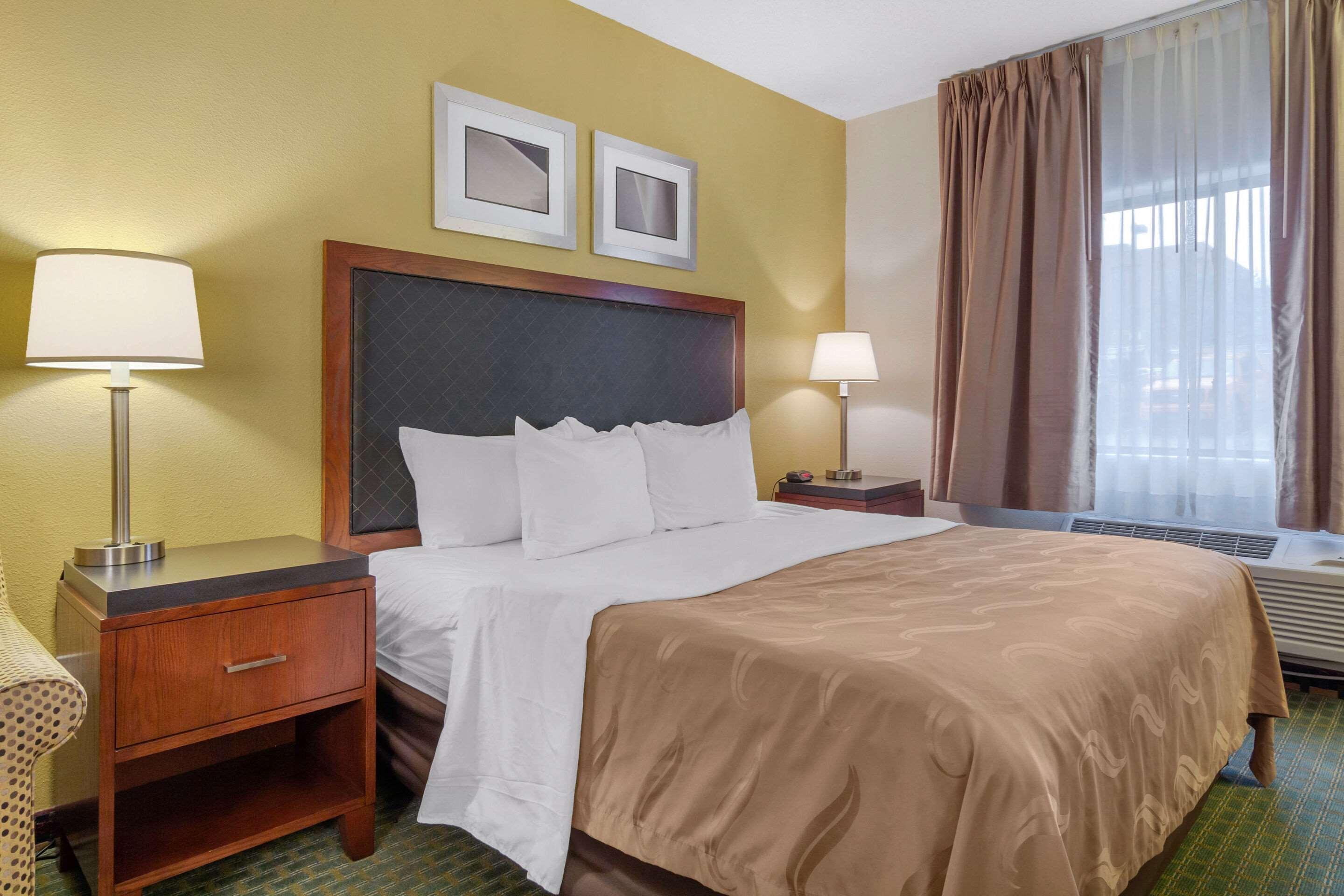 Quality Inn & Suites Lakewood - Denver Southwest Zewnętrze zdjęcie