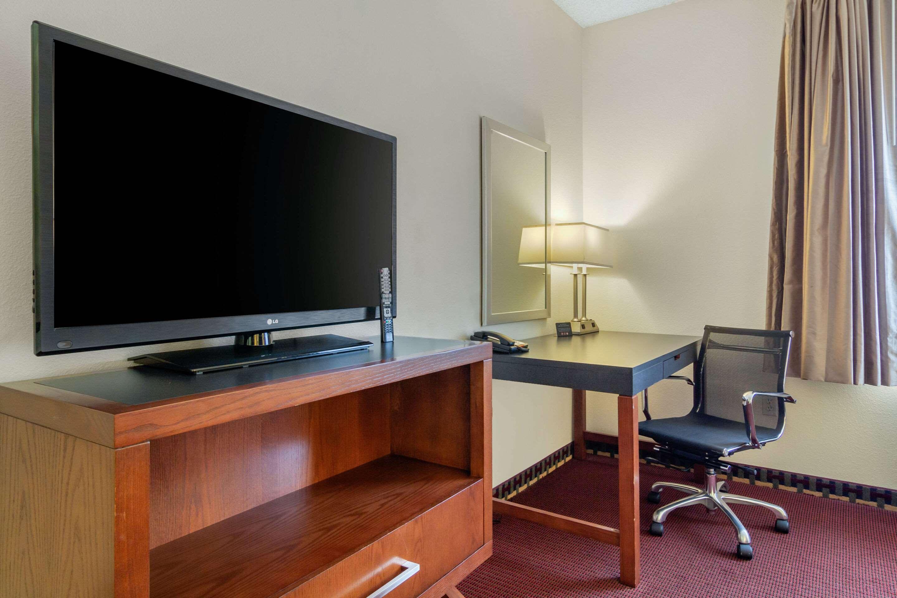 Quality Inn & Suites Lakewood - Denver Southwest Zewnętrze zdjęcie